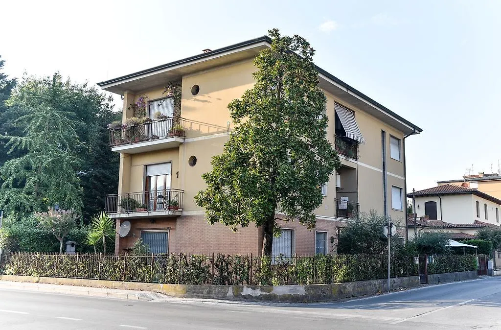 Casa Paola Lucca Apartment 0*,